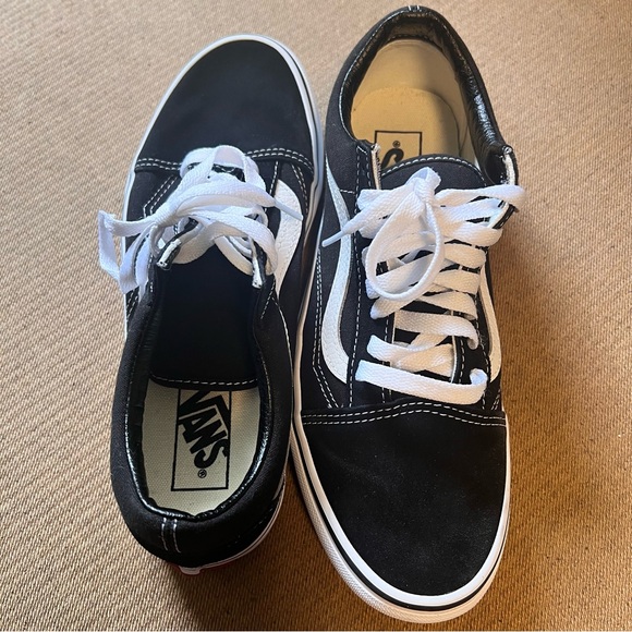 Vans Old Skool Black White Sneakers Men’s 7.5 Women’s 9 Classic Skate Shoes - Picture 11 of 14